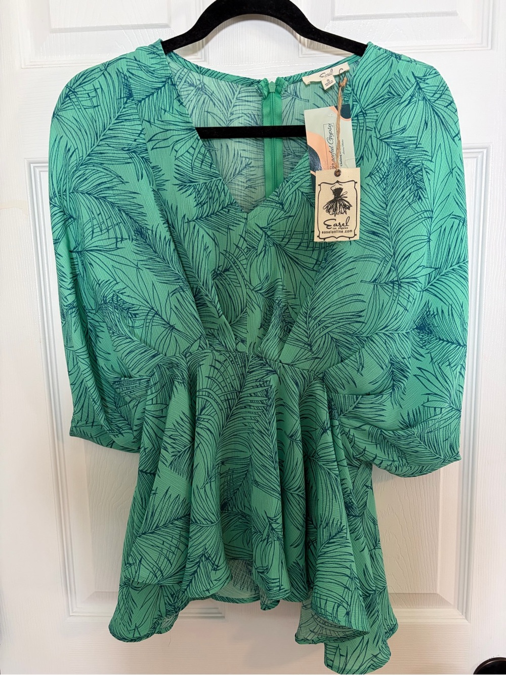 NWT Easel Marcie Teal Tropical Print Peplum Blouse - Picture 1 of 3